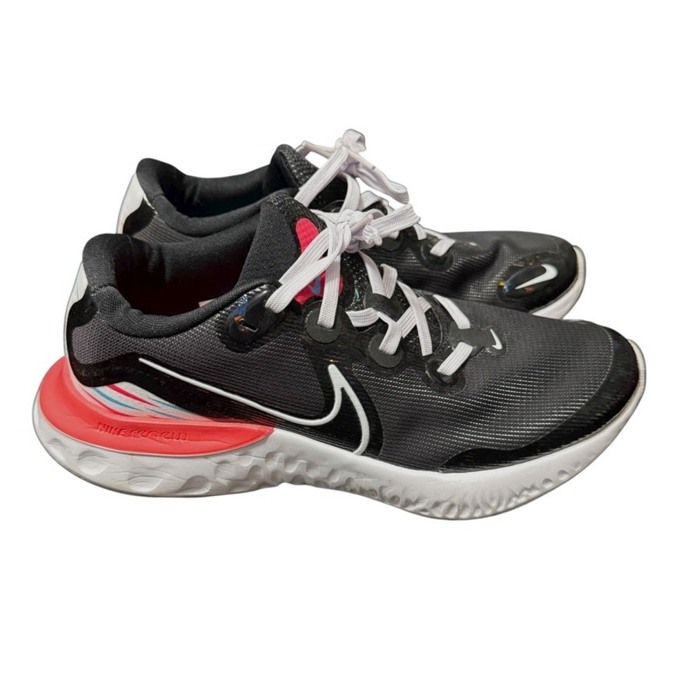 Nike Renew Run 3 Women 7/Kids 5.5 Running Shoes Sneakers Gray Black White Coral‎